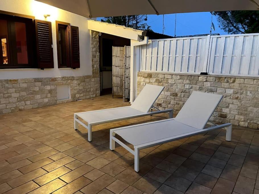 Rose Country Villa กัสซาโน เดลเล มูร์เจ ภายนอก รูปภาพ