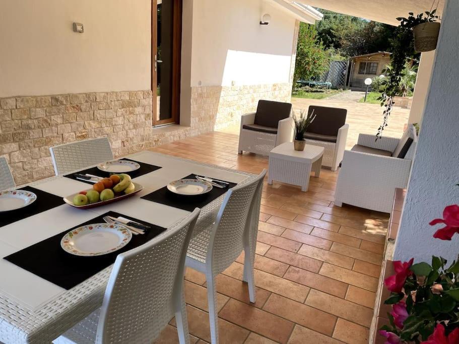 Rose Country Villa กัสซาโน เดลเล มูร์เจ ภายนอก รูปภาพ