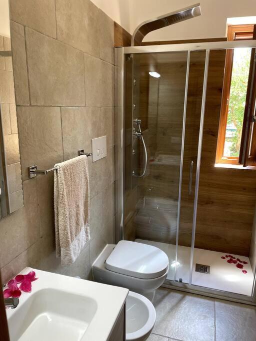 Rose Country Villa กัสซาโน เดลเล มูร์เจ ภายนอก รูปภาพ