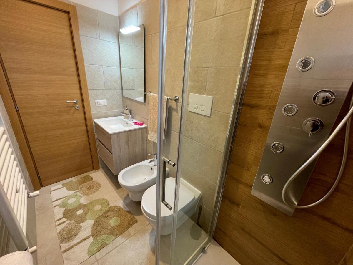 Rose Country Villa กัสซาโน เดลเล มูร์เจ ภายนอก รูปภาพ